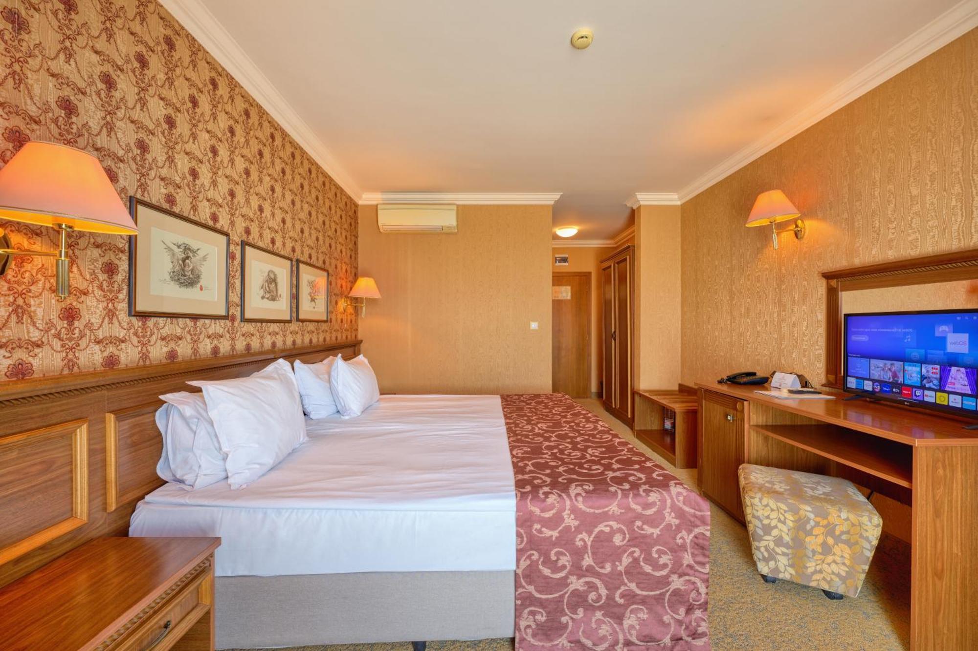 Hotel Club Central Хисаря Екстер'єр фото