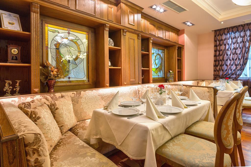 Hotel Club Central Хисаря Екстер'єр фото