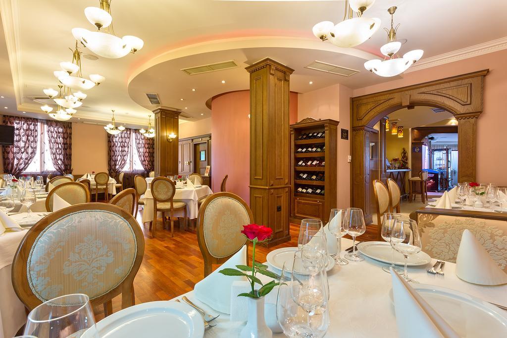 Hotel Club Central Хисаря Екстер'єр фото
