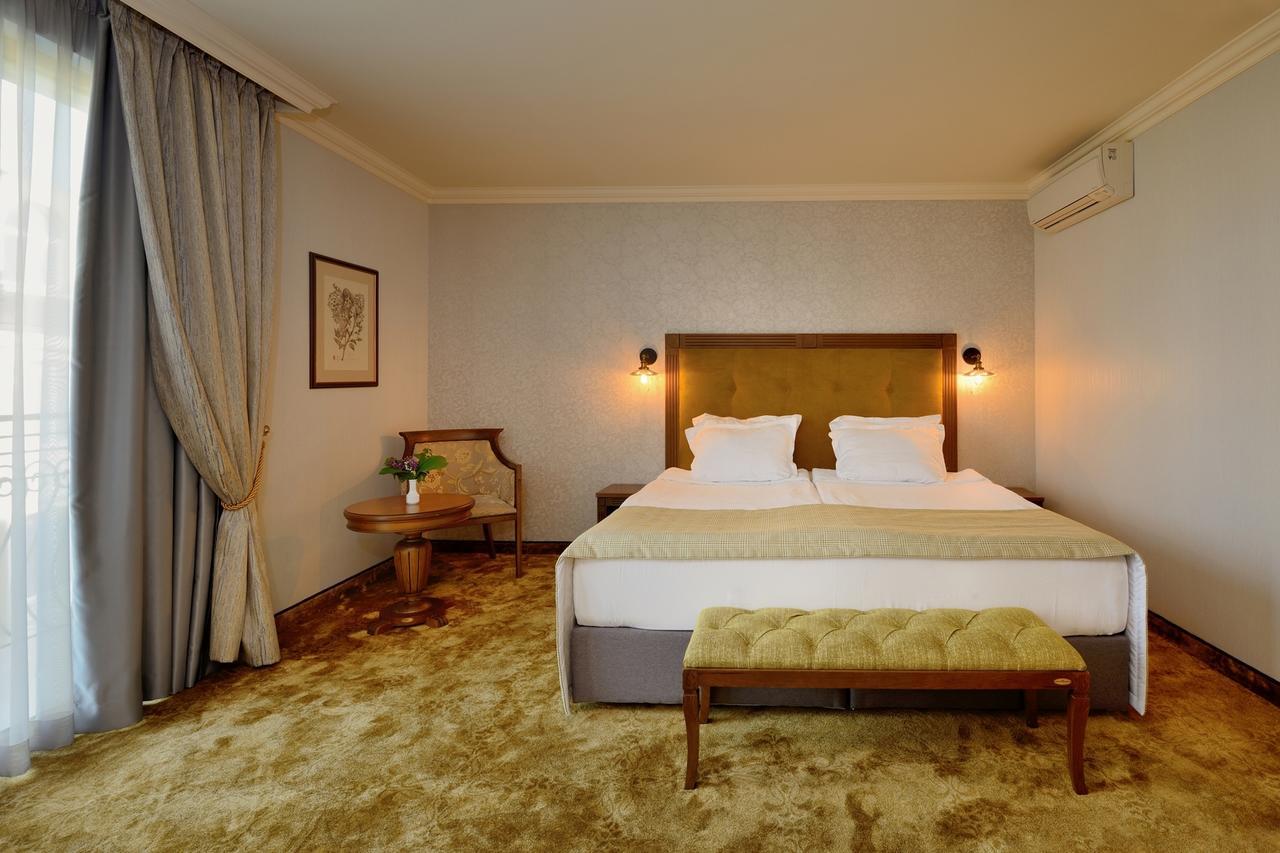 Hotel Club Central Хисаря Екстер'єр фото